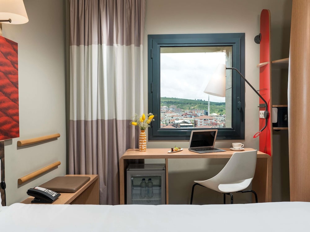 IBIS ISTANBUL TUZLA HOTEL 19/48
