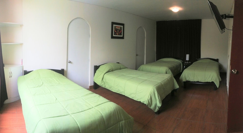 Casa Mores Inn 6/27