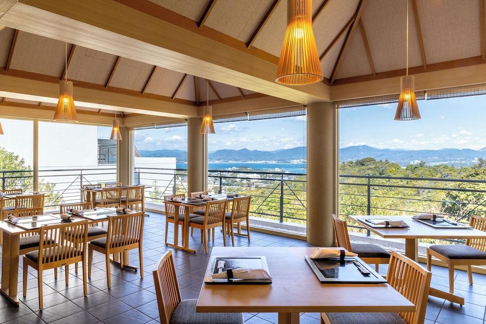 Infinito Hotel and Spa Nanki Shirahama (ex Green Hill Shirahama Hotel) 28/45