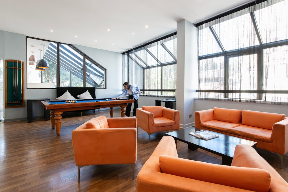 Hotel Atrium 44/68