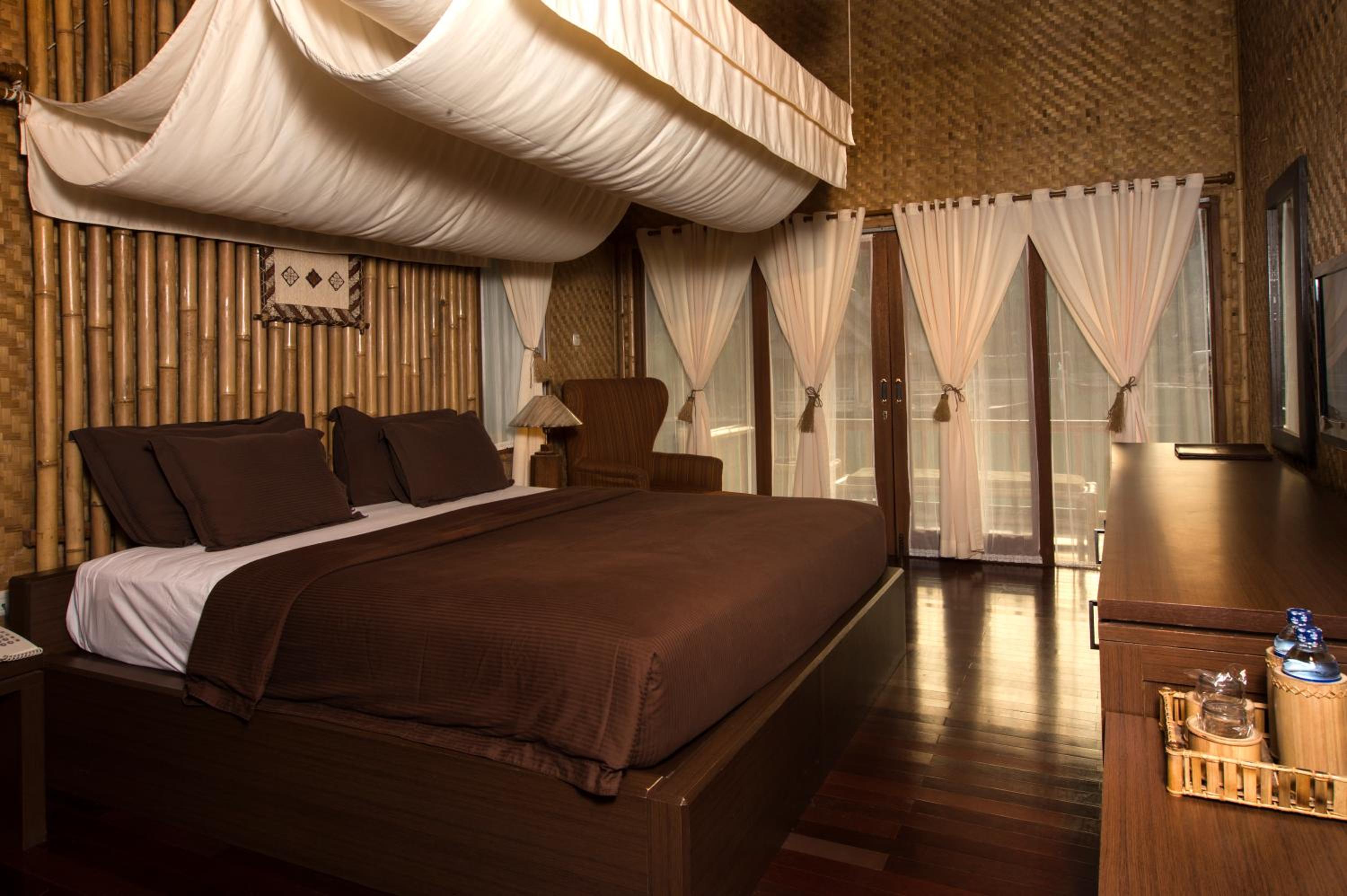 Lake, Suite, Double Bed