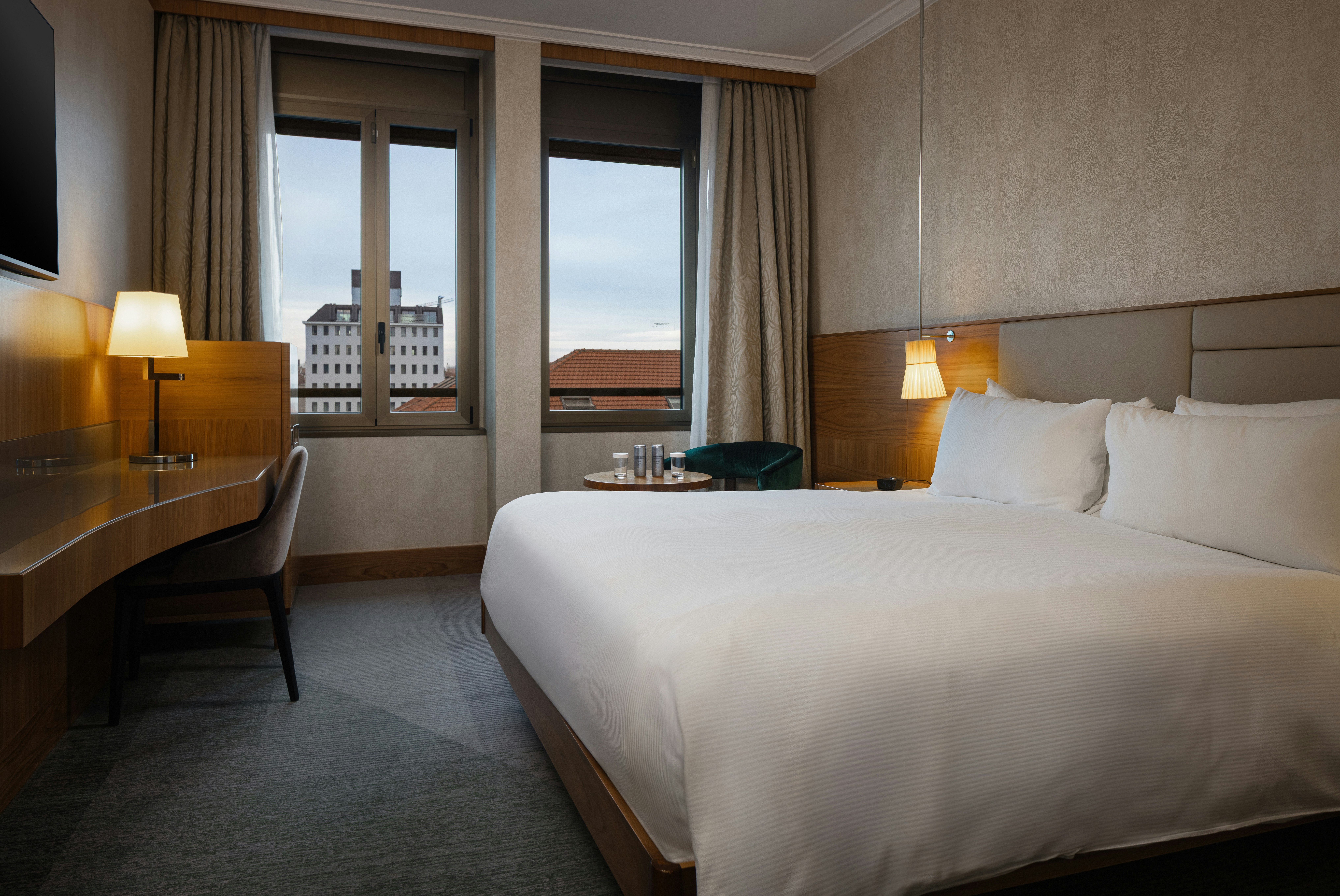 غرفة ديلوكس بسرير كينج، Hilton Milan Hotel 4/8
