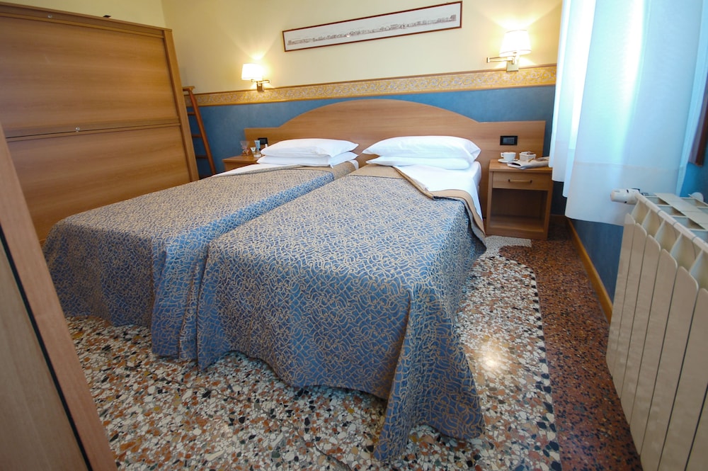Antica Villa Graziella 20/48