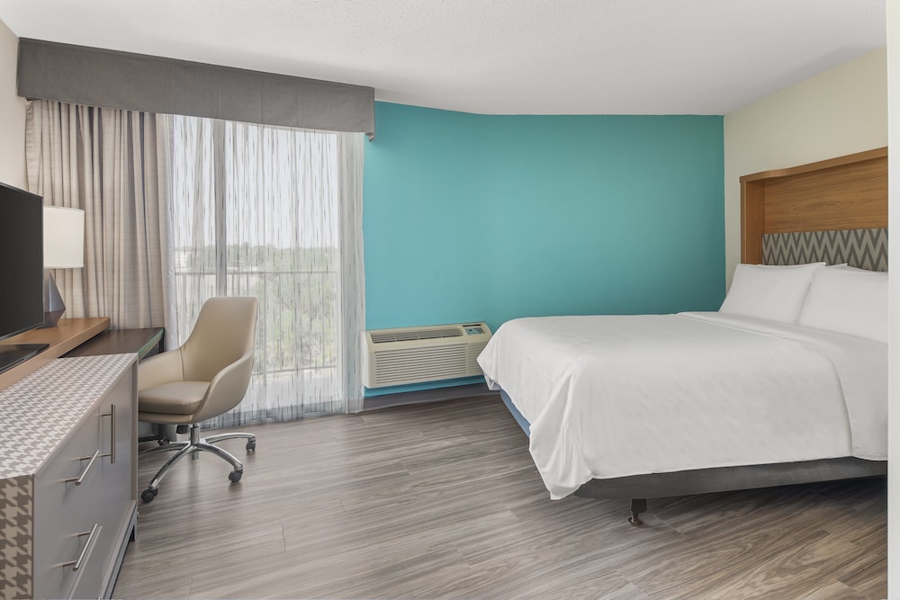 Holiday Inn Riverview 17/59