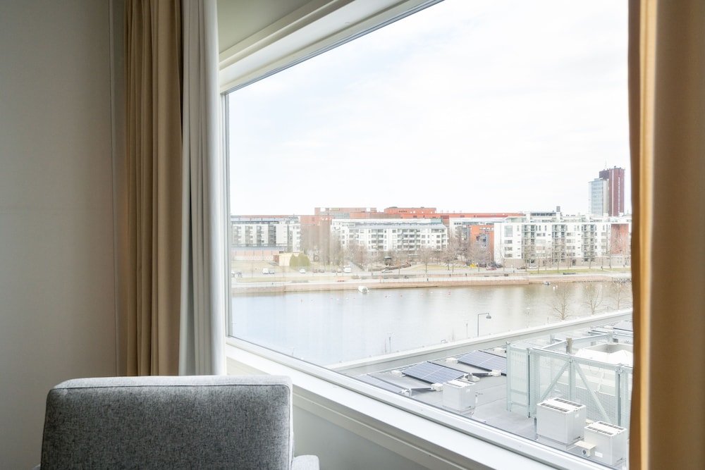 Hiisi Hotel Helsinki Jatkasaari 60/81
