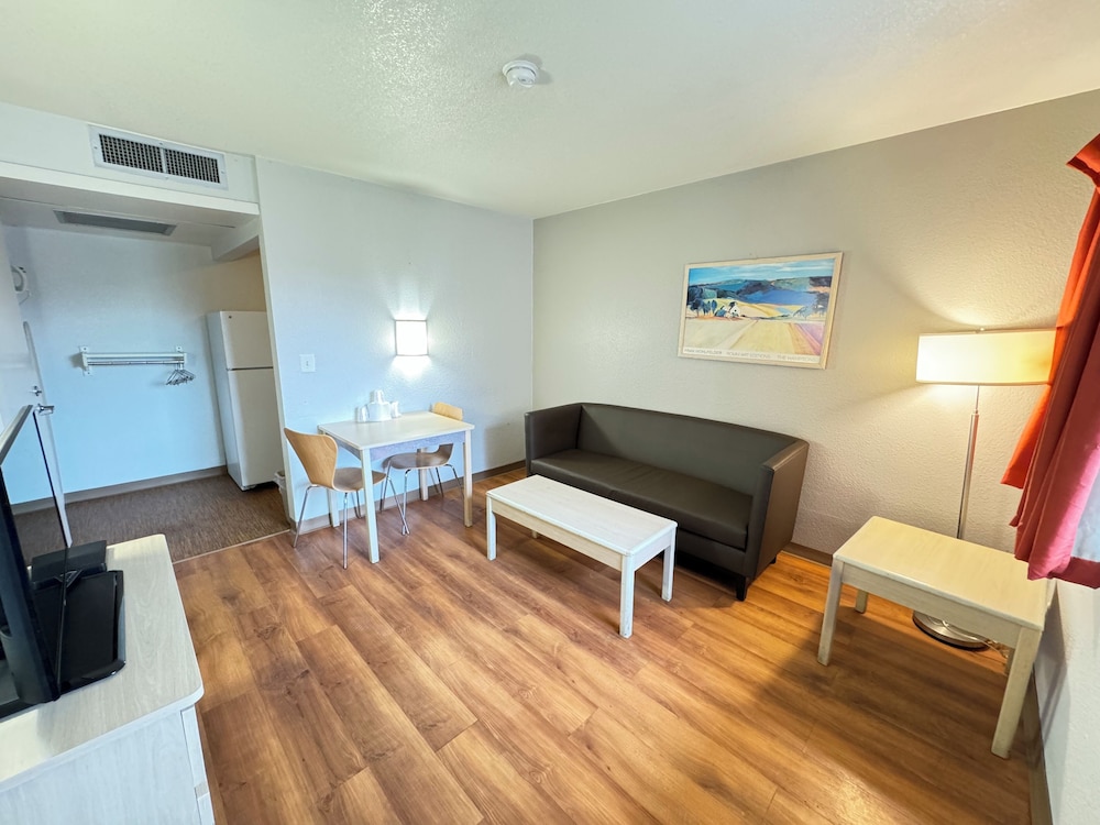 Studio6 Casper, WY 34/53