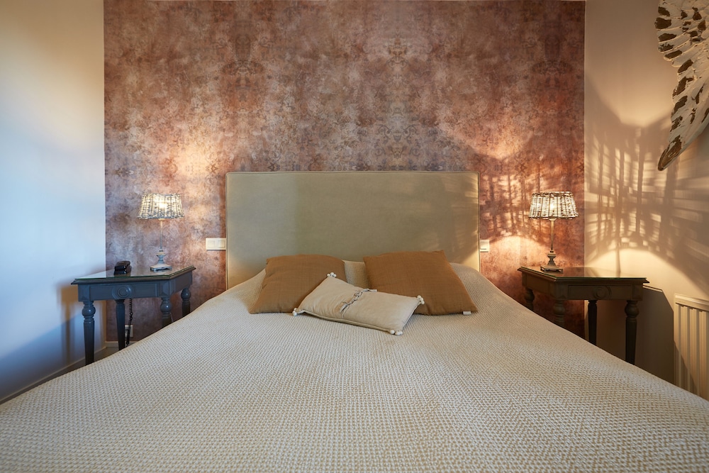 Hotel the Originals Le Treport Sud La Cour Carree 7/61