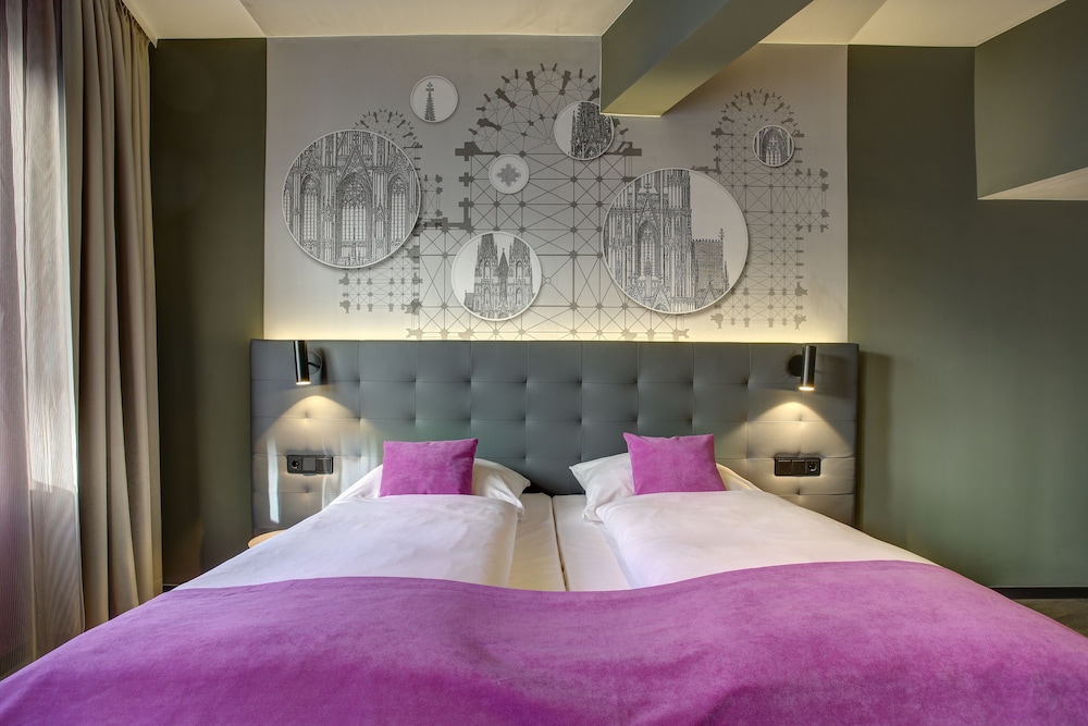 STANDARD, DOUBLE BED