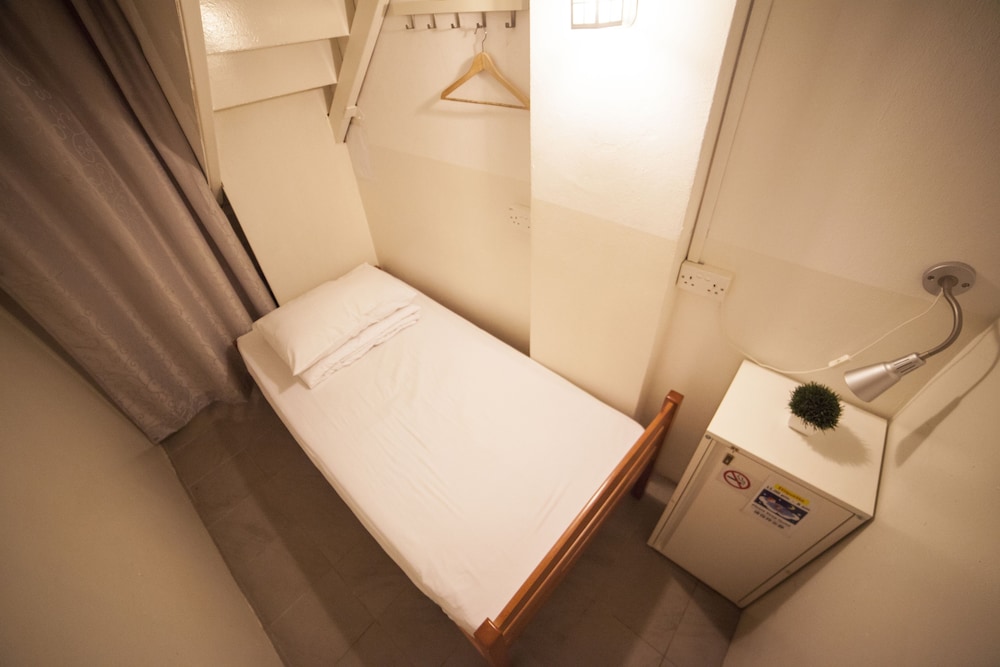 Blanc Inn 36/50