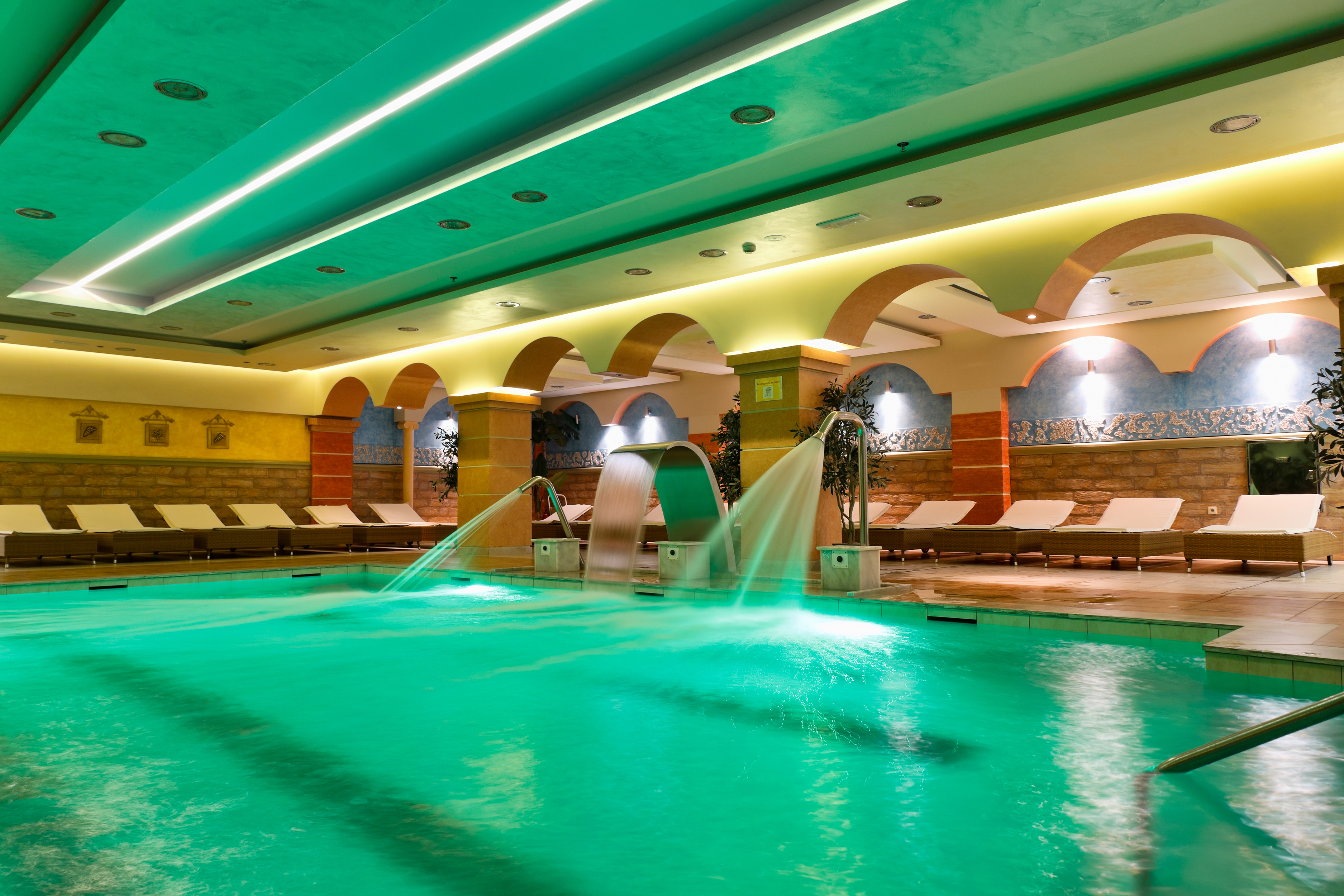 Gaia Palace Hotel 34/65