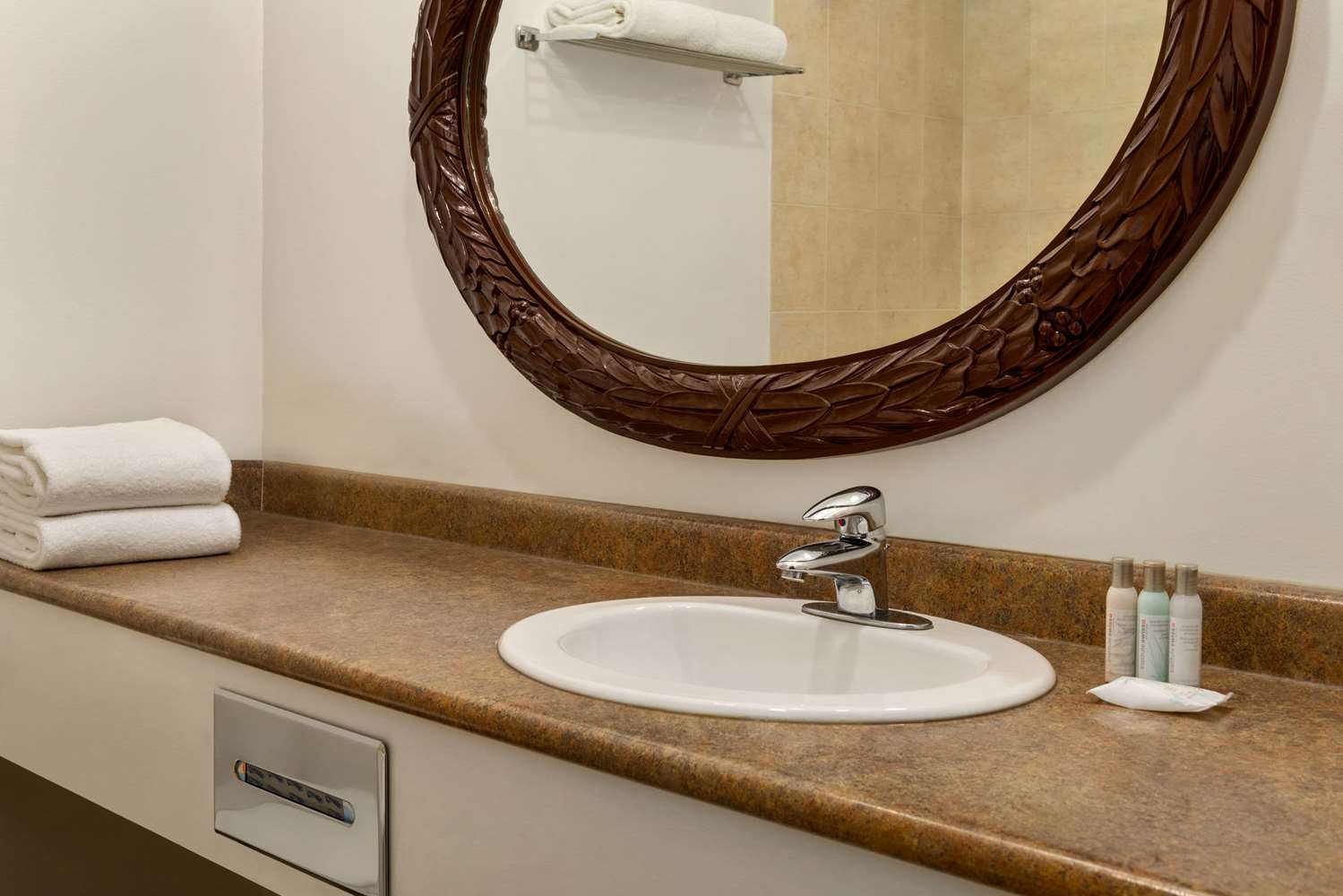 Travelodge by Wyndham Dawson Creek 24/24
