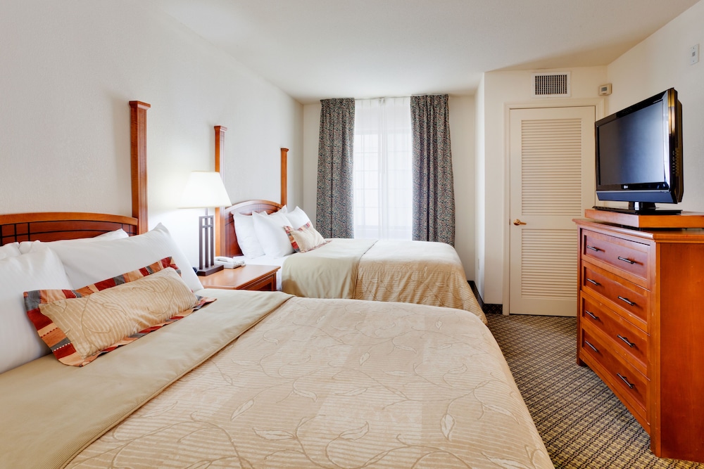Staybridge Allentown Bethlehem Airport Suites 11/69