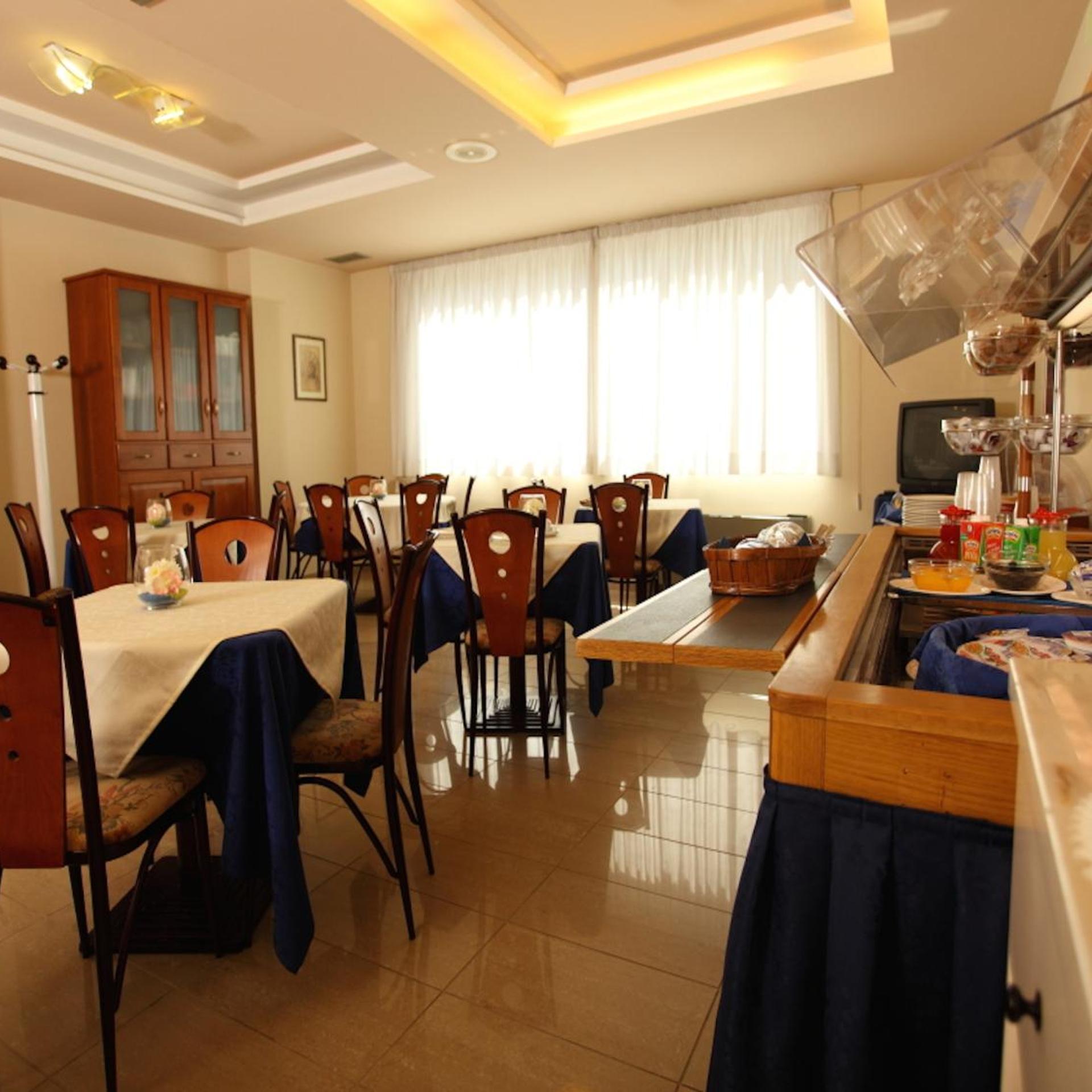 Euro Hotel 37/50