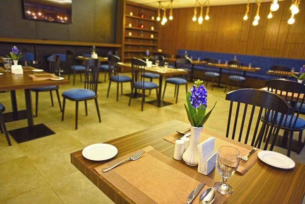 Kingsgate Al Jadaf by Millennium Hotels 28/44