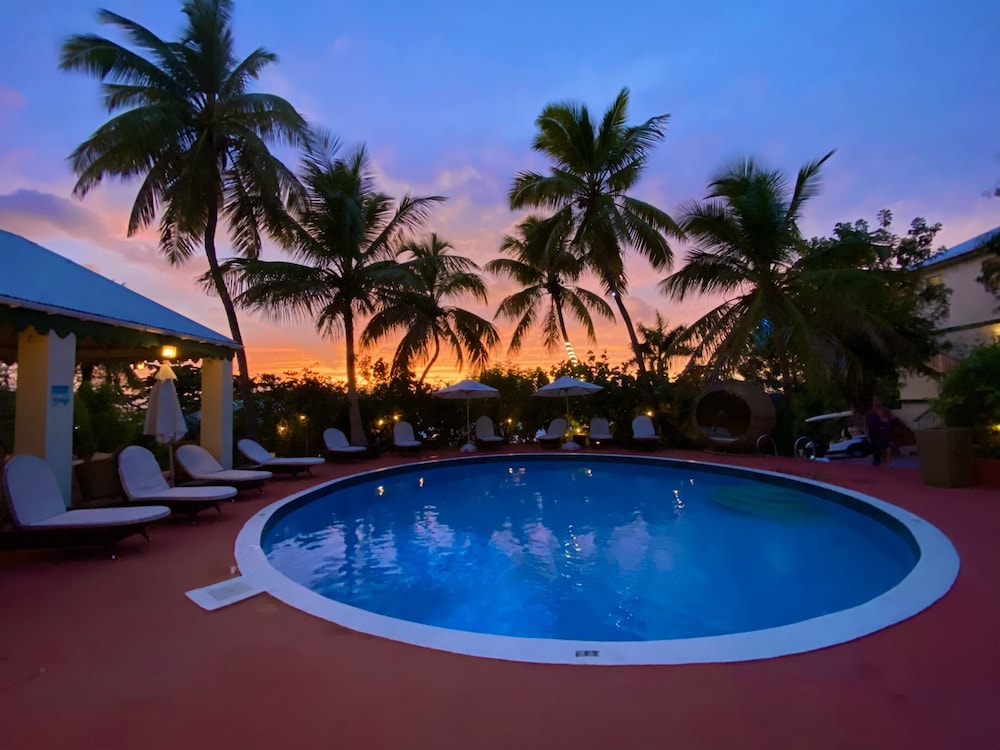 Sugar Mill Hotel 29/33