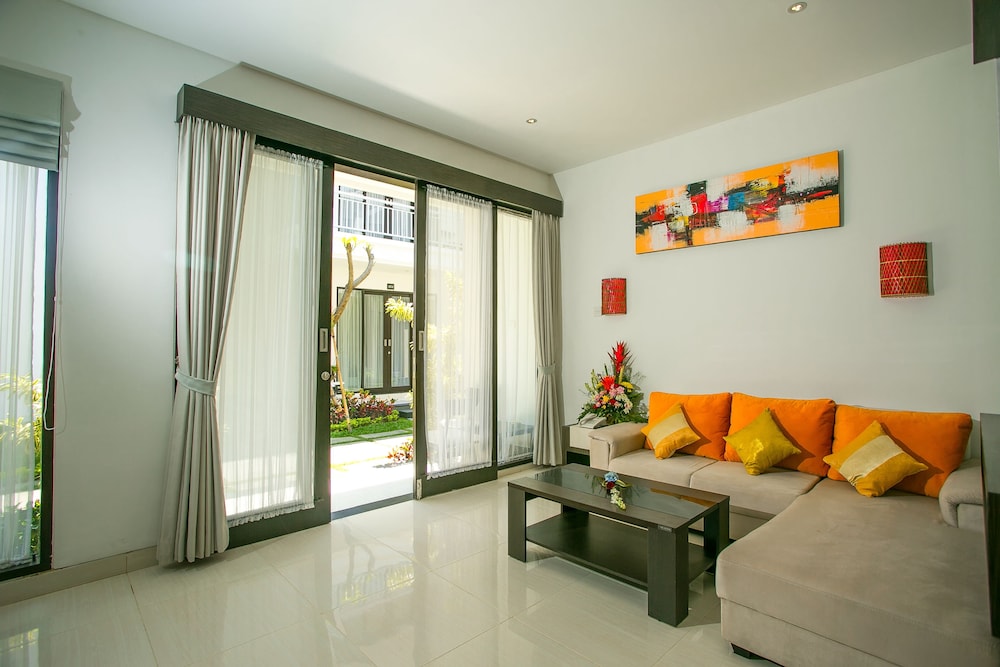 The Diana Suite 38/67