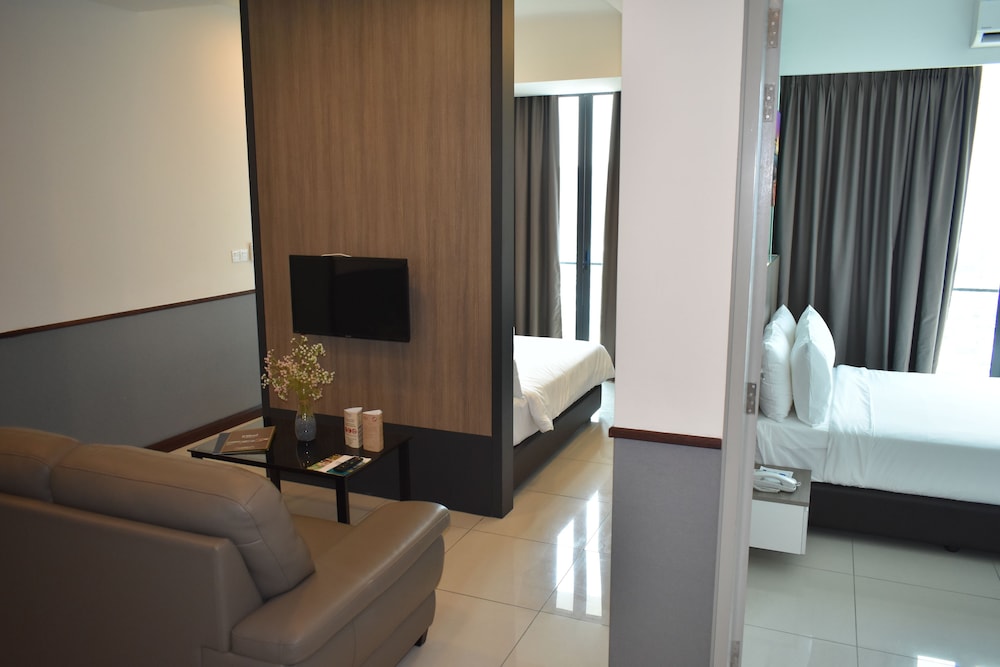 D Wharf Hotel And Serviced Residence 21/71