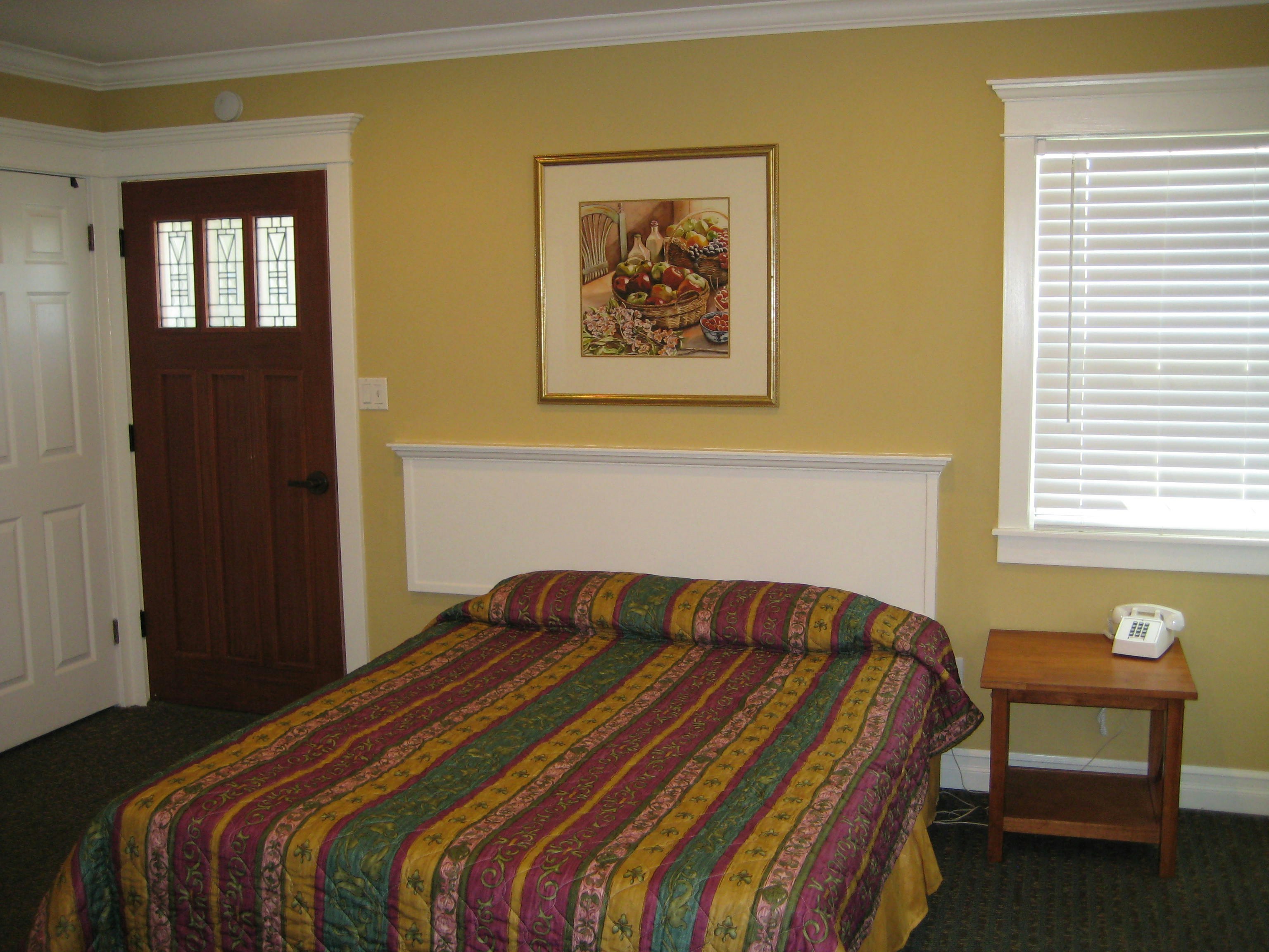 Coronado Island Inn 12/30