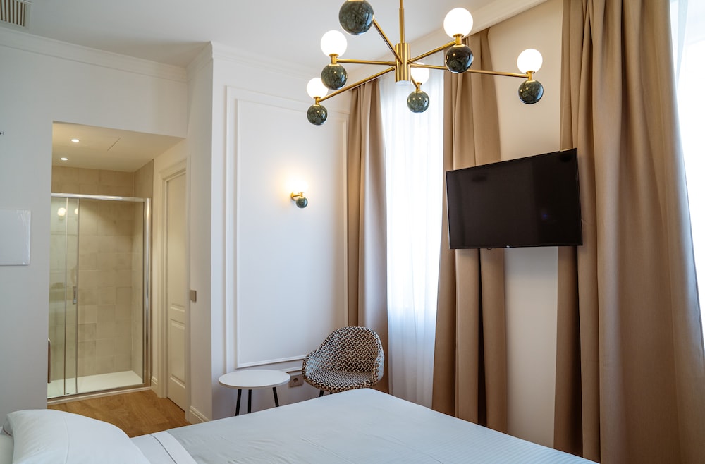ALBERGO BIANCHI STAZIONE 23/50