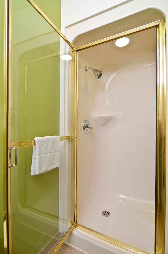 غرفة قياسية بسرير كينج، Sleep Inn and Suites Conference Center And Water Park 7/7