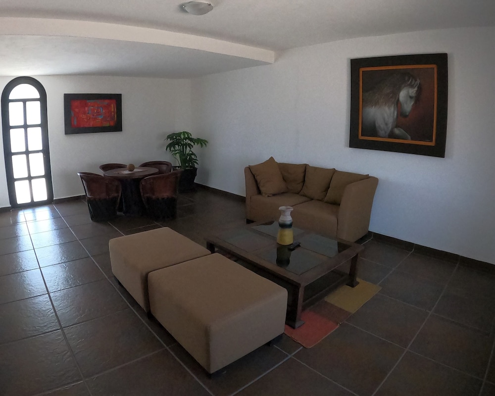 The Latit Hotel Queretaro 22/40