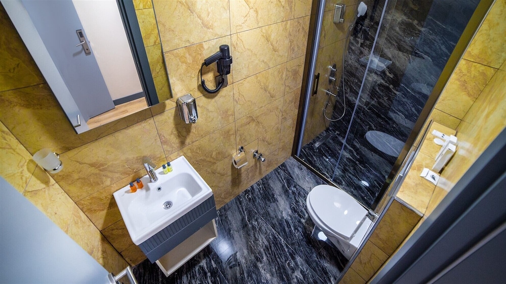 Blue Marina Hotel & SPA 61/64