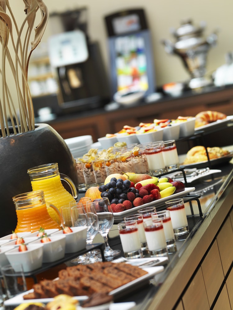 Courtyard by Marriott Basel 27/32