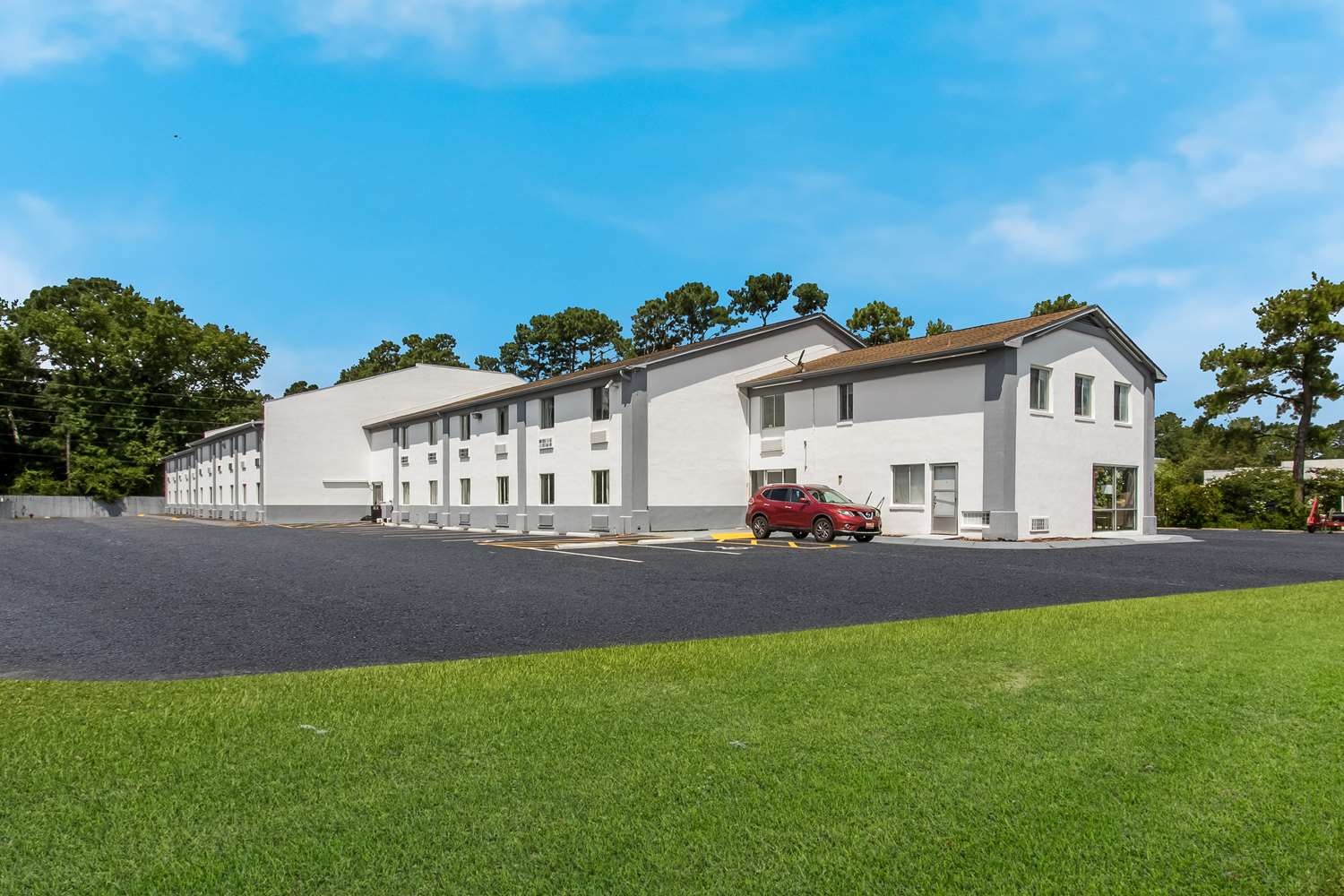 Econo Lodge Cherry Point 43/43