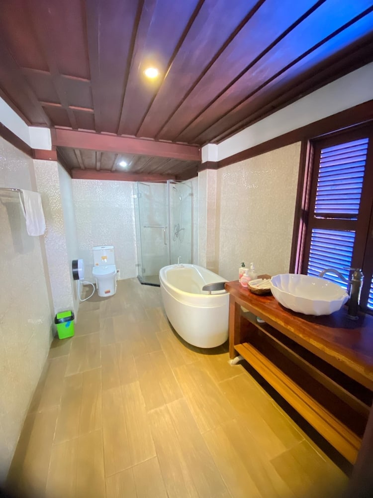 Villa Kee Lee Hotel 27/28
