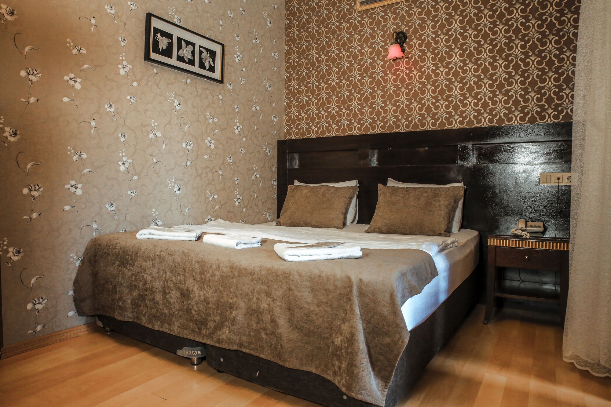 STANDARD, DOUBLE BED