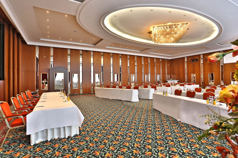 Cliff Hotel Rugen Resort Spa 52/72