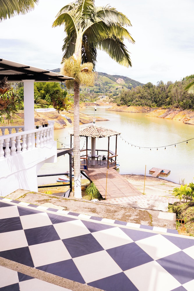 Hotel Casa Linda Guatape 28/32