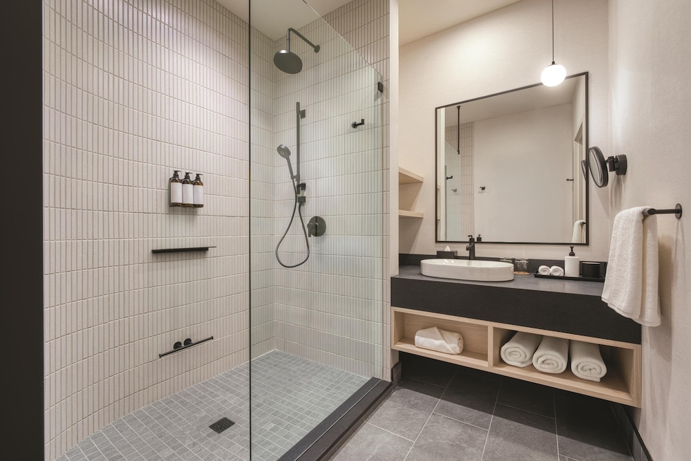 The Clayfield, in the Unbound Collection by Hyatt 29/29