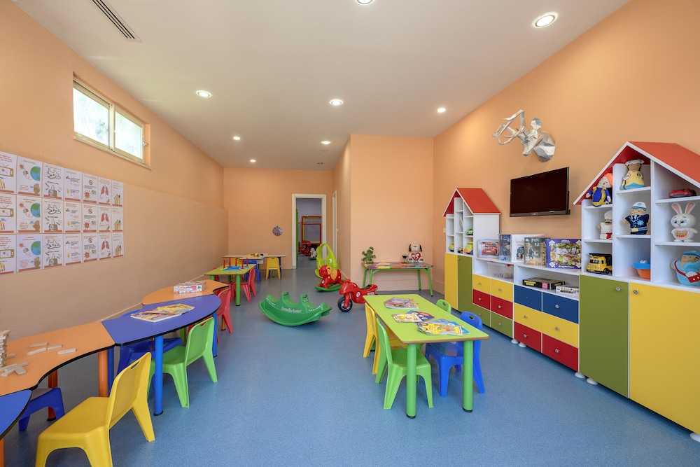 L'Oceanica Beach Resort Hotel 39/50