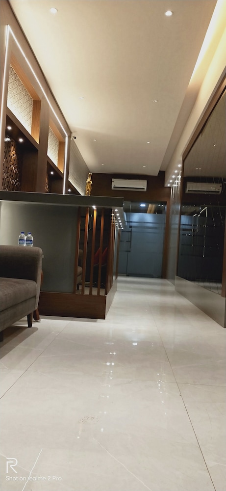 HOTEL HERITAGE DAKSHIN 2/50