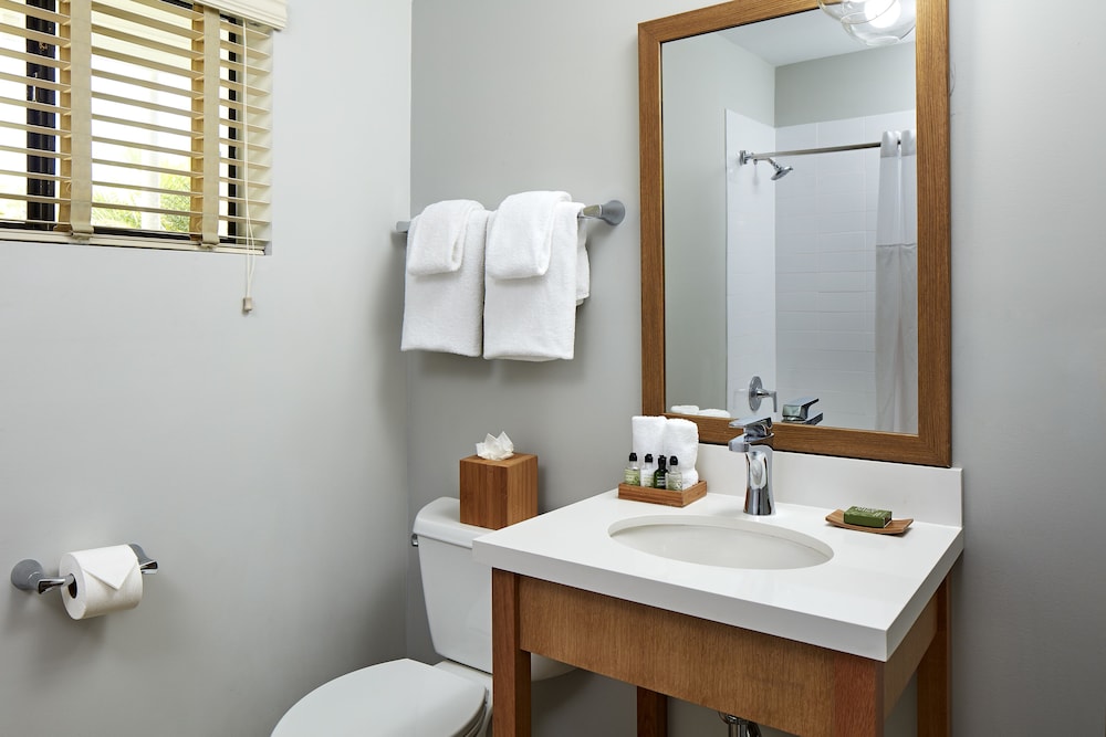 Hadley House Resort 20/64