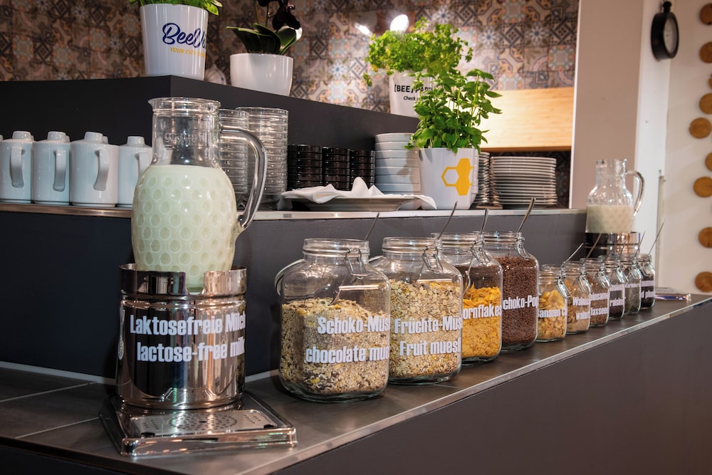 BeeVillage Messehotel Hannover-Laatzen 26/41