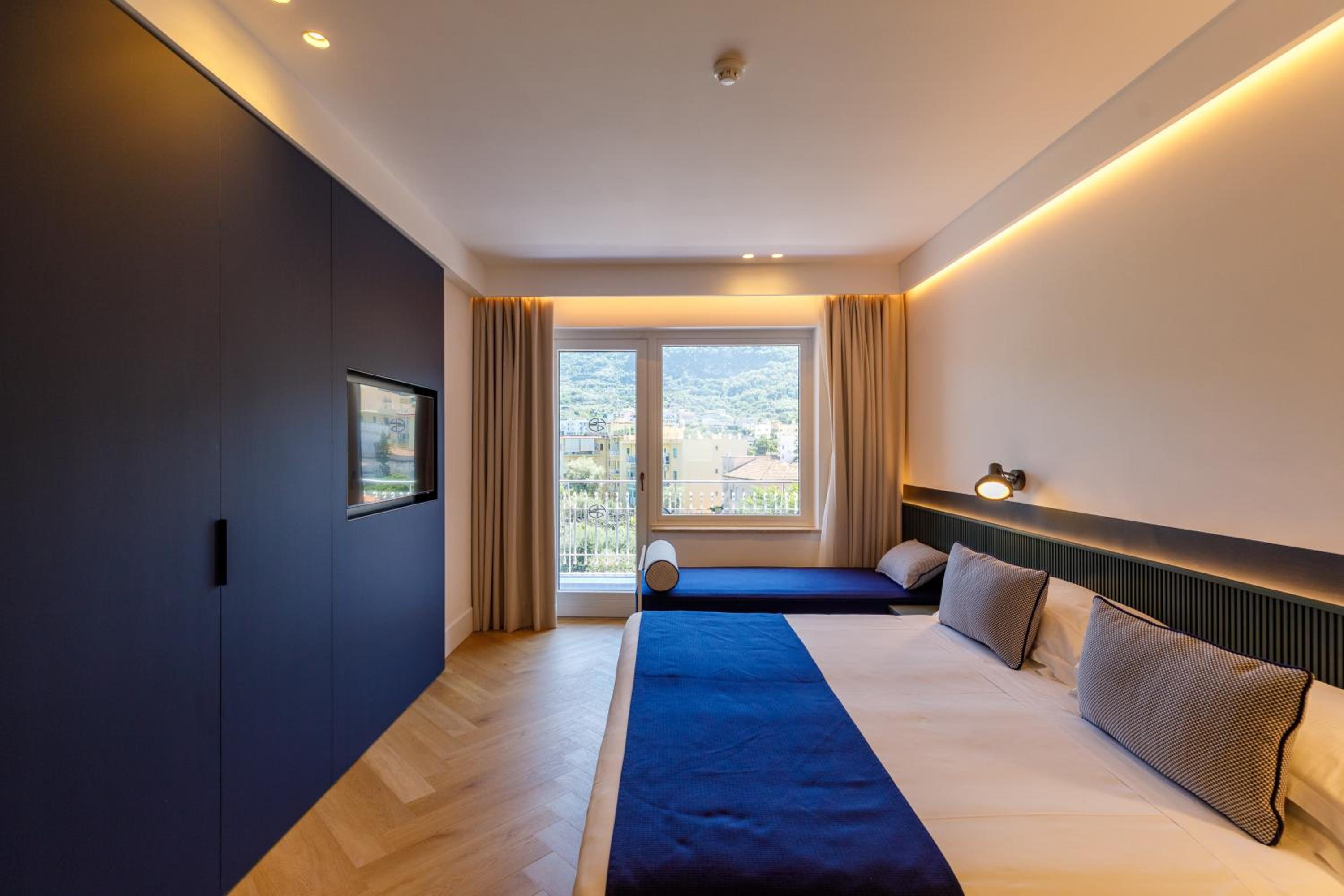 Twin or Double room Deluxe Balcony