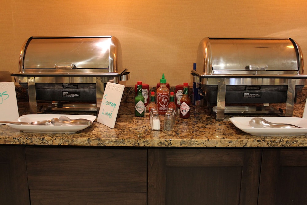 Best Western Plus Grand Manor Inn 35/43