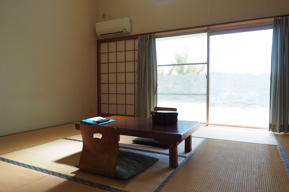 Kokumin shukusha Shodoshima 25/42