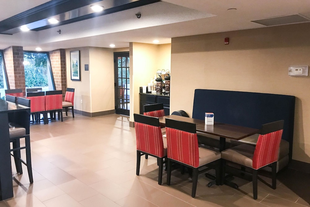 Comfort Inn Farmington Hills - Detroit Northwest 21/27