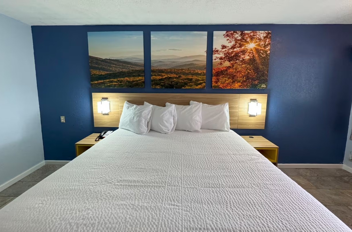 Days Inn by Wyndham Charlotte University 15/35