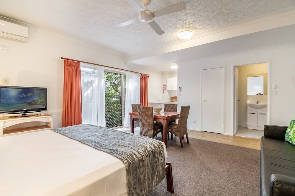 Byron Central Apartments 18/67