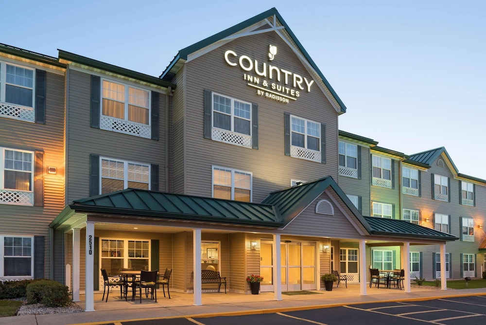 Country Inn & Suites By Radisson, Ankeny, IA 2/40