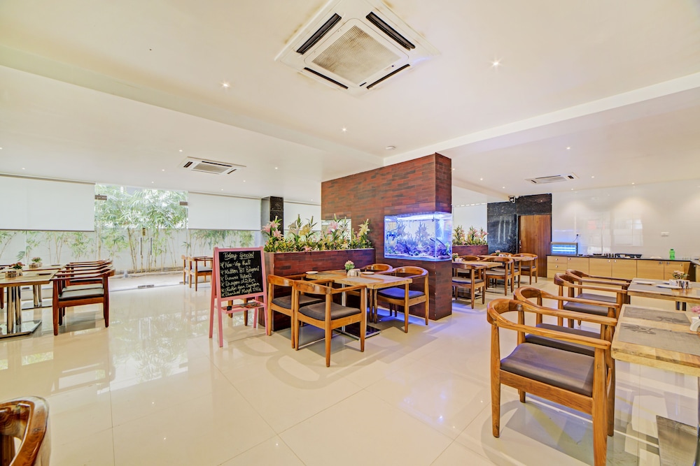Oyo 14745 Veeraj Suites 43/50