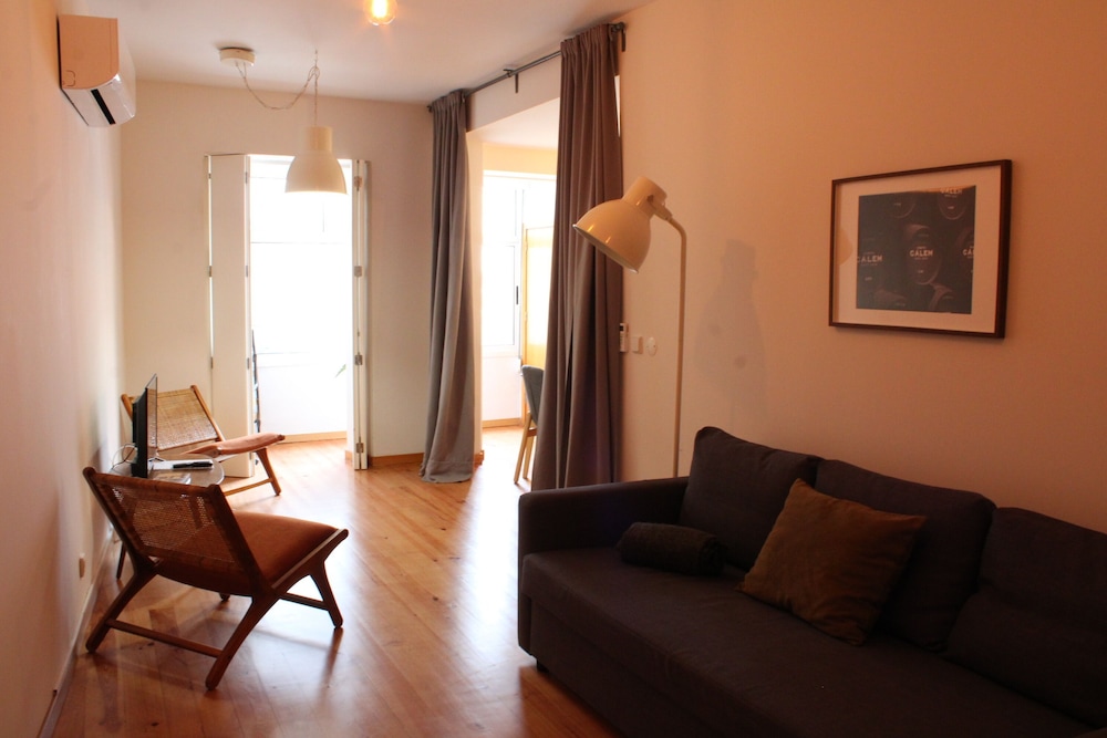Aparthotel Oporto Entreparedes 46/77