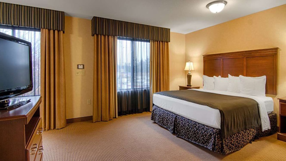 Grand Hotel At Bridgeport 14/54
