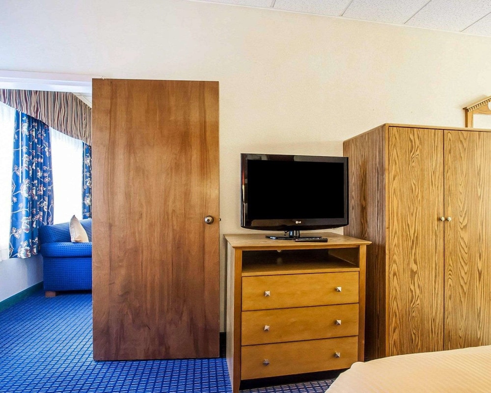 Clarion Inn Branson 49/72