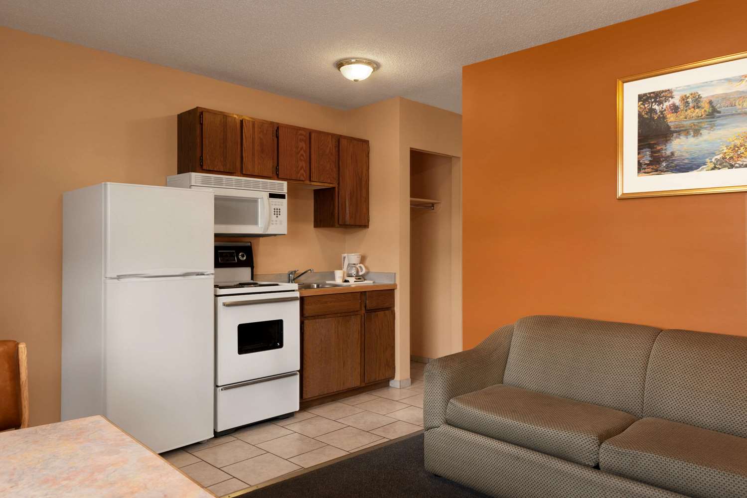 Travelodge by Wyndham Quesnel 3/10