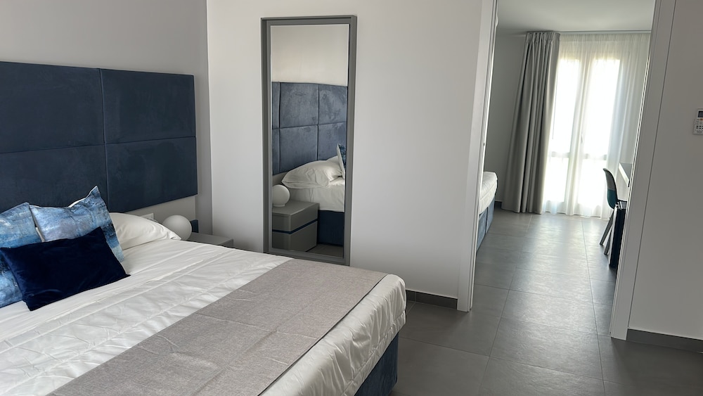 2 BEDROOMS, DELUXE, QUADRUPLE, TERRACE
